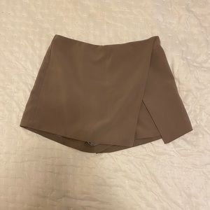 Fabrik taupe skirt- small